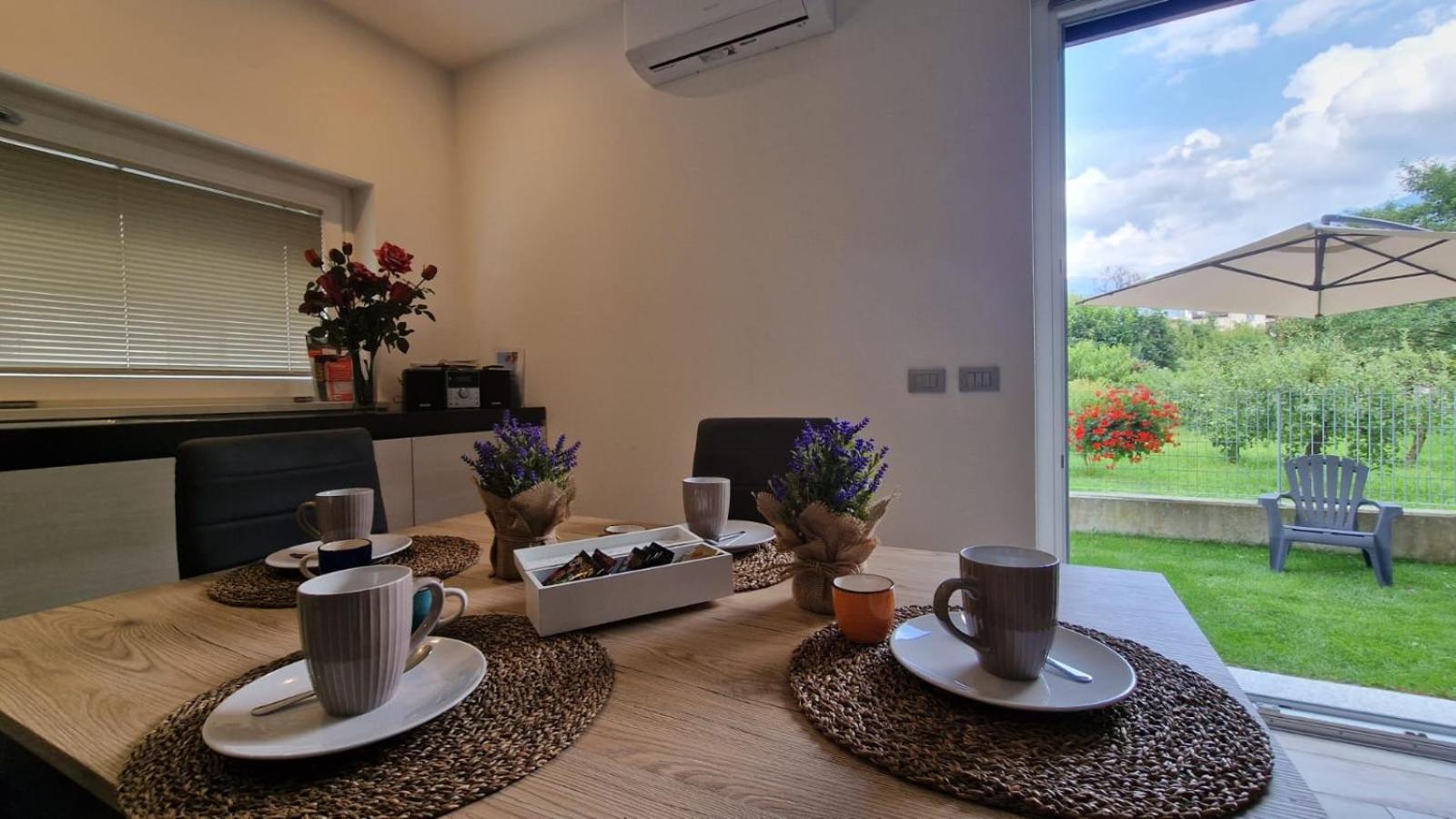 Casa Lina Tiranoアパートメント エクステリア 写真